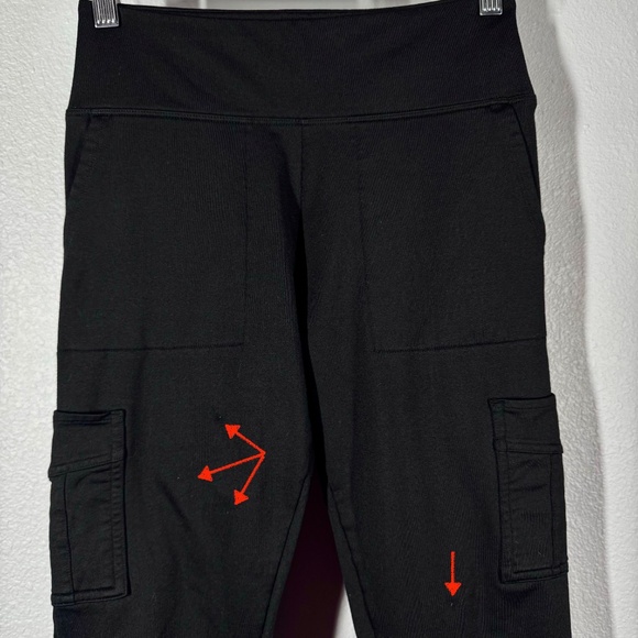 Victoria’s Secret PINK Fleece Cargo Utility Pants – Cropped, Open Hem, Pockets - Picture 2 of 8